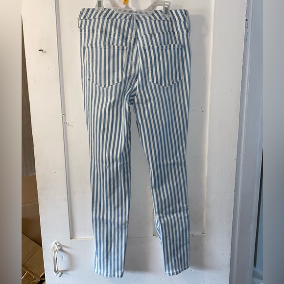 Light Blue & White Stripped Skinny Jeans - Picture 5 of 5